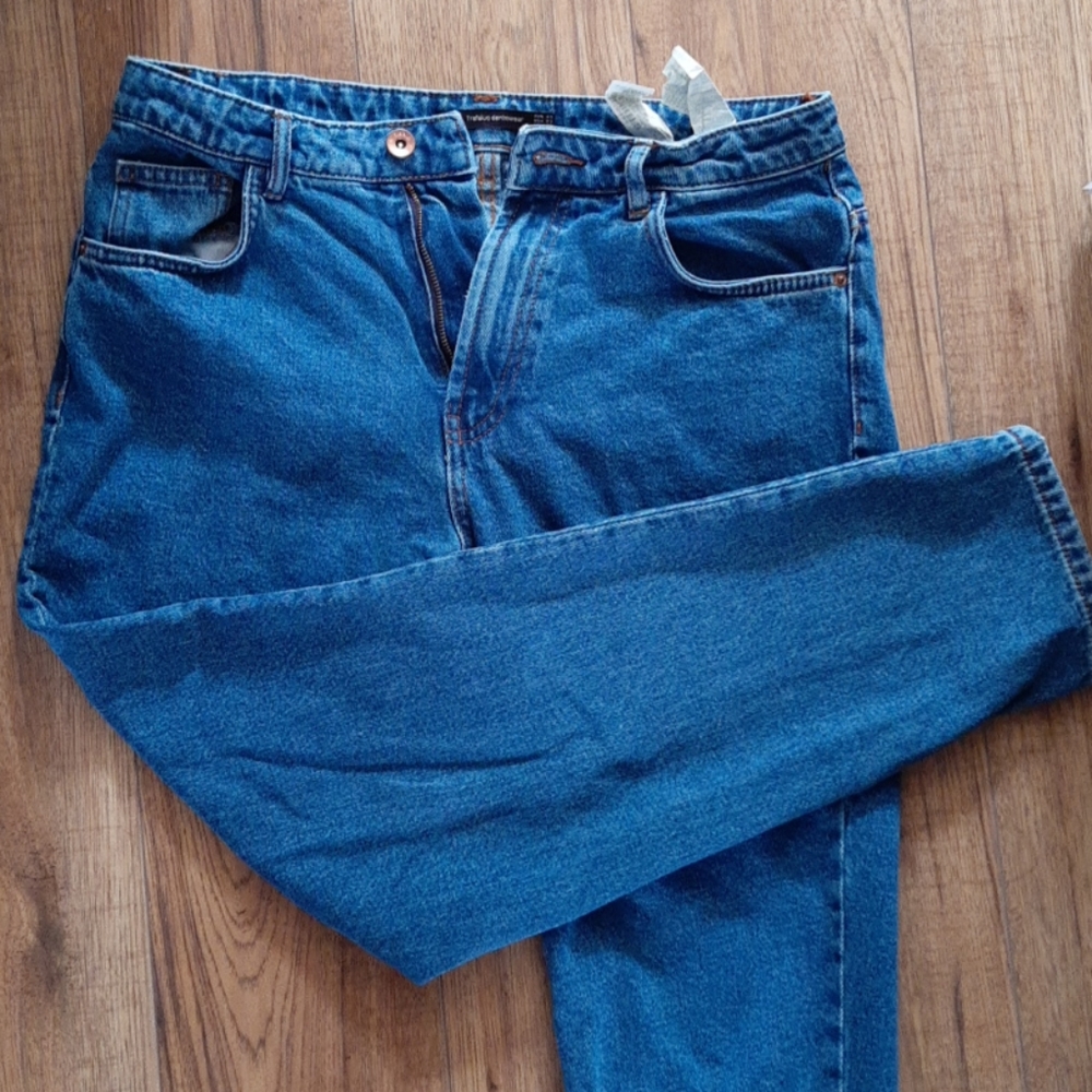 Lightweight jeans